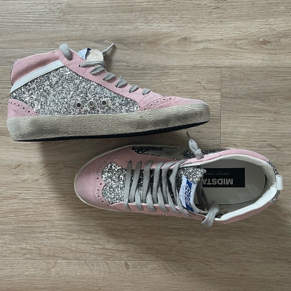 SOLD TO FRIEND! Apologies cannot take down at the moment! - Picture 2 of 4